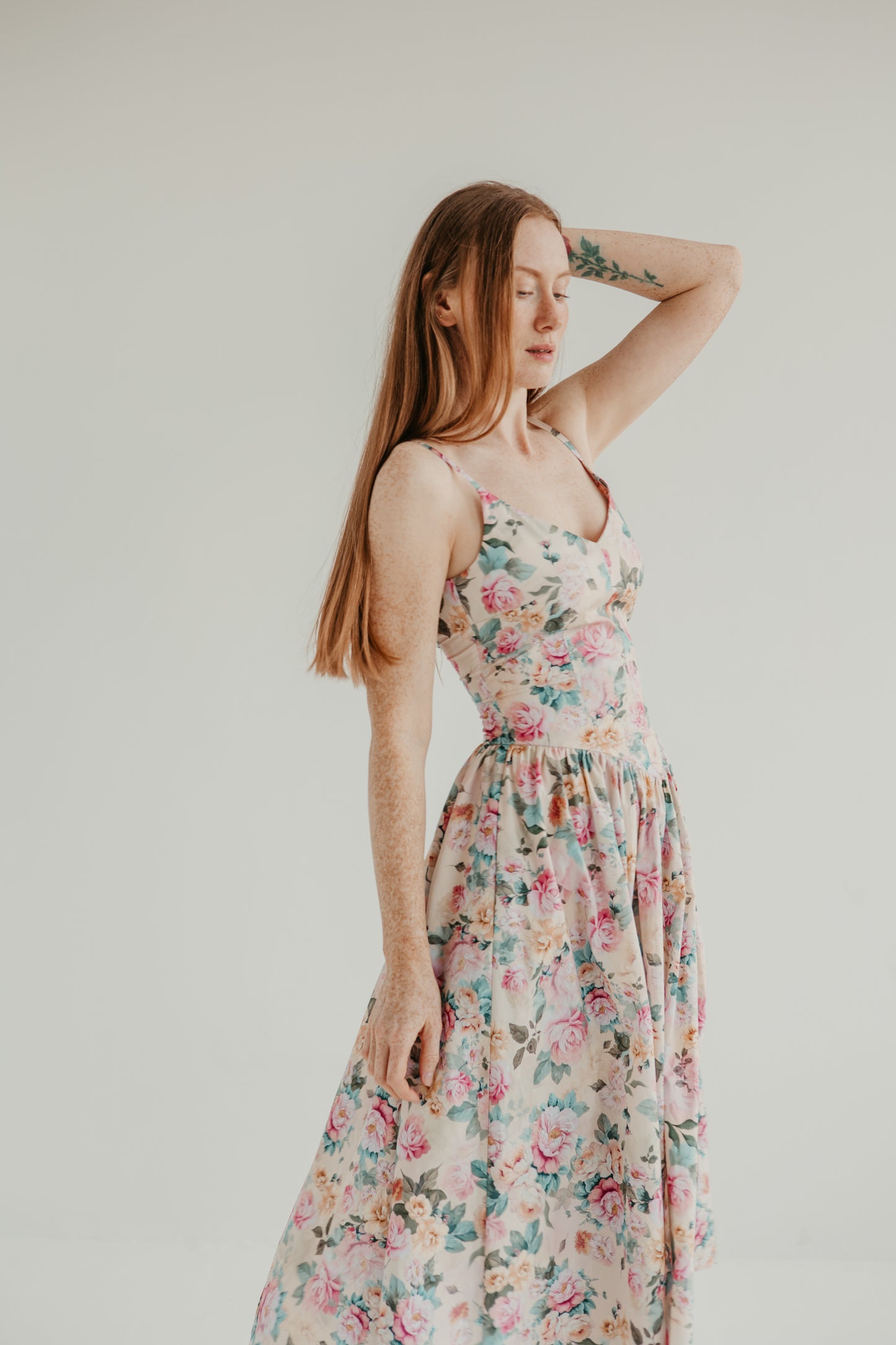 Sukienka wieczorowa JULIETTE Kwiatowa Euforia